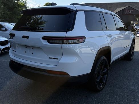 Used 2023 Jeep Grand Cherokee L Limited w/ Black Appearance Package AWD/4WD image 17