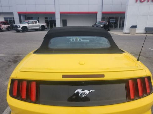 Used 2016 Ford Mustang Premium RWD image 15