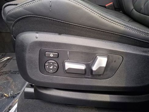 Certified 2025 BMW X5 xDrive40i w/ Executive Package image 15