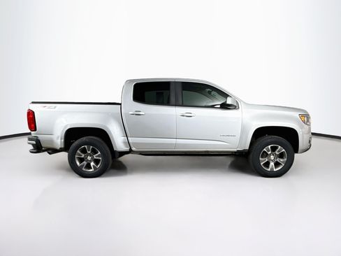 Used 2020 Chevrolet Colorado Z71 RWD image 2
