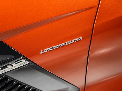 Used 2015 Chevrolet Corvette Z06 w/ Battery Protection Package image 15