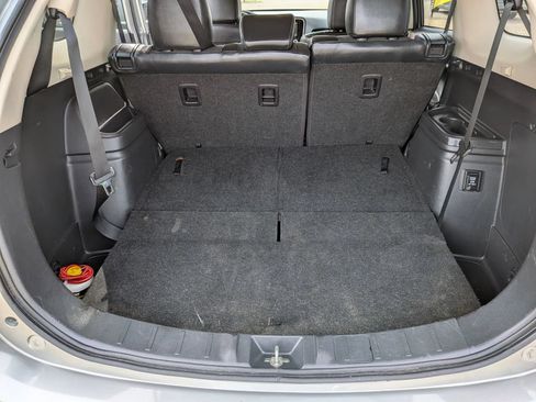 Used 2020 Mitsubishi Outlander SE FWD image 32