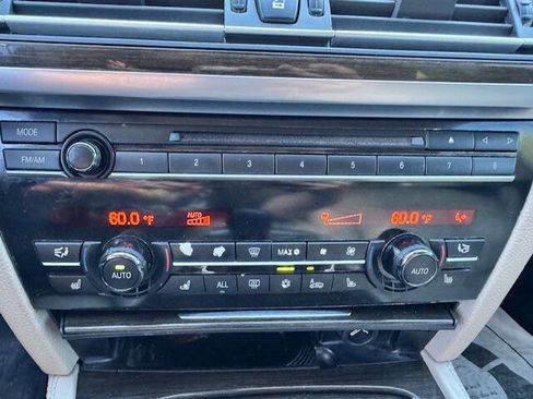 Used 2012 BMW 740Li image 47