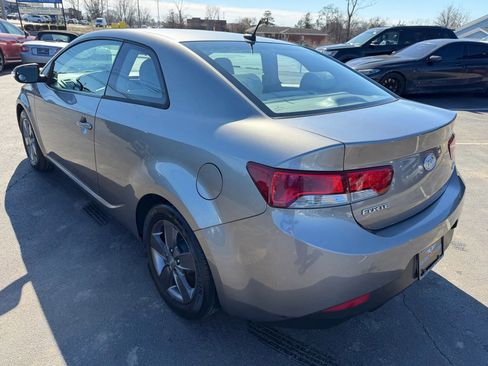 Used 2010 Kia Forte Koup EX image 5