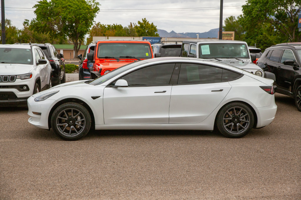 Used 2019 Tesla Model 3 Long Range RWD image 8