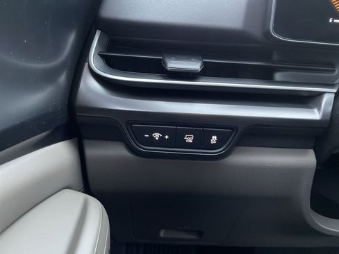 New 2026 Kia Carnival LXS FWD image 23