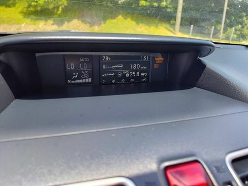 Used 2018 Subaru Forester 2.5i Touring AWD/4WD image 19