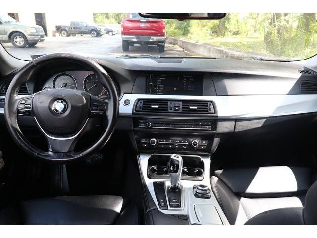 Used 2011 BMW 535i xDrive Sedan AWD/4WD image 10