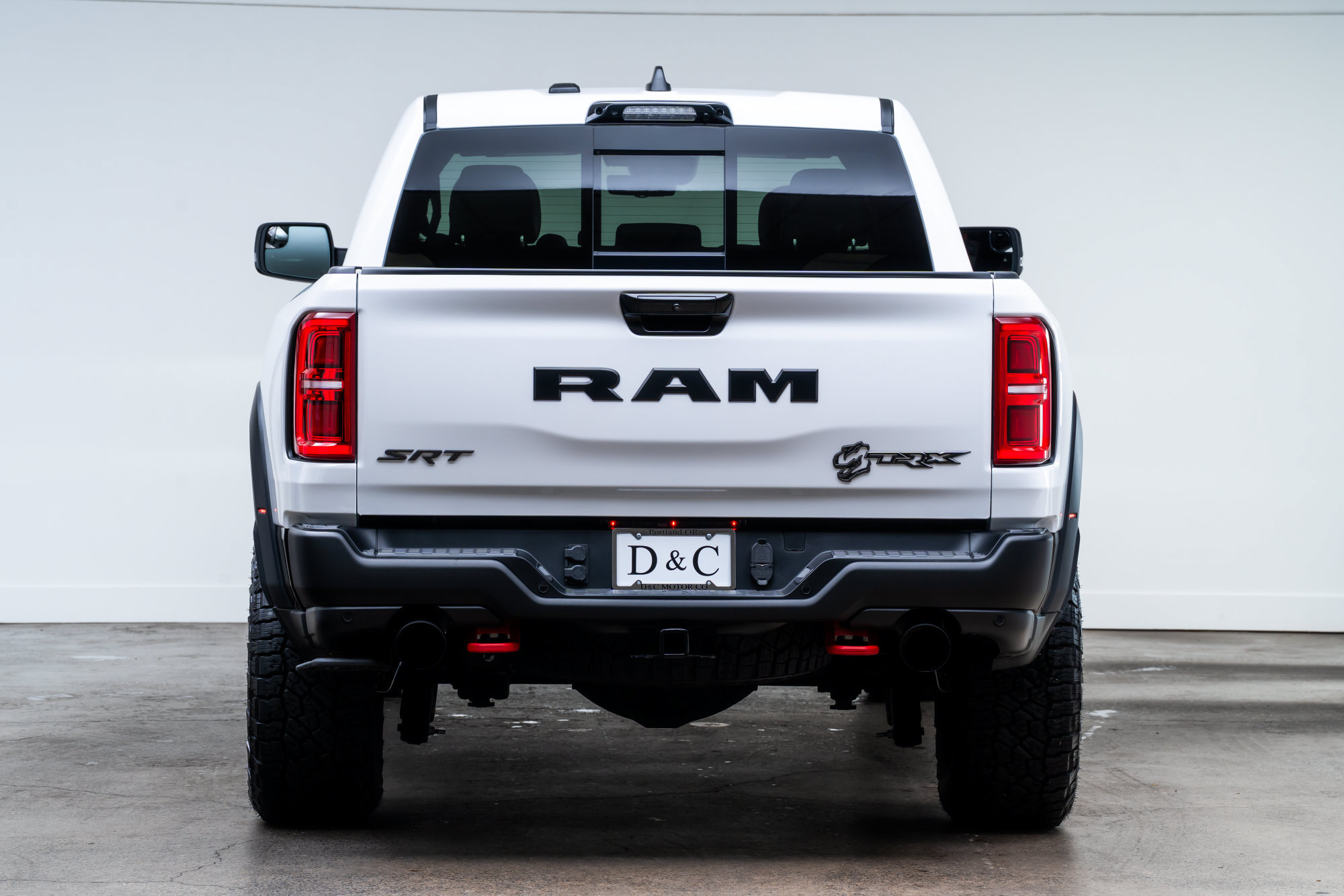 Used 2027 RAM 1500 4x4 Crew Cab image 6