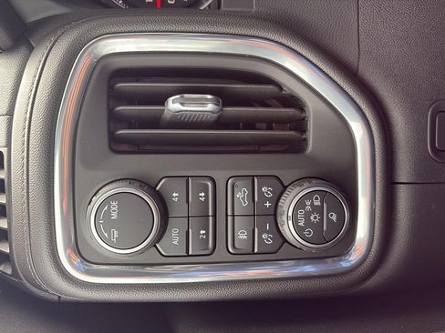 Used 2022 Chevrolet Silverado 2500 LTZ w/ LTZ Plus Package AWD/4WD image 25