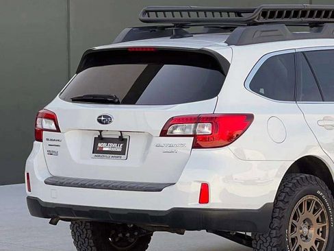 Used 2016 Subaru Outback 3.6R Limited AWD/4WD image 31