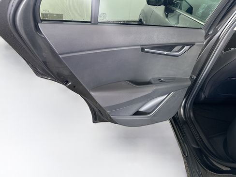 Used 2024 Kia Niro Wind FWD image 26