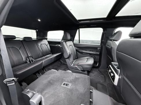 Used 2023 Ford Expedition Limited AWD/4WD image 26