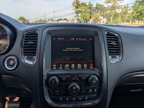 Used 2017 Dodge Durango R/T w/ Technology Group AWD/4WD image 30
