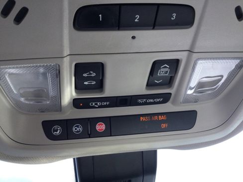 Used 2018 GMC Terrain Denali w/ Advanced Safety Package image 22