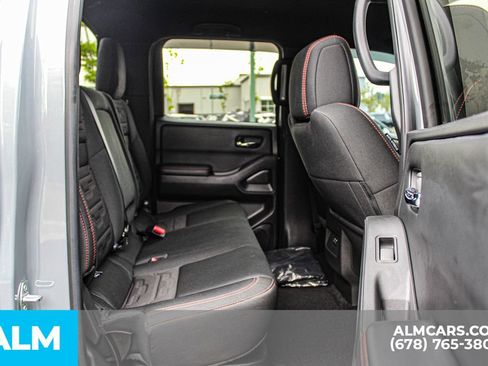 Used 2025 Nissan Frontier PRO-4X AWD/4WD image 21