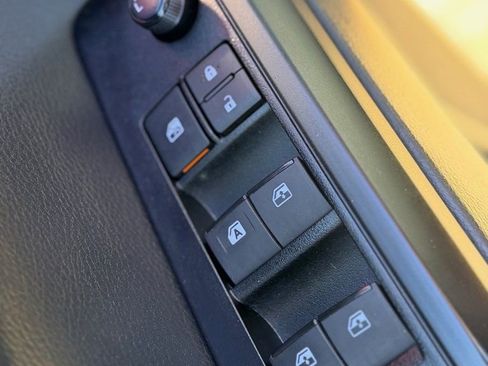 Used 2023 Toyota Tacoma SR image 13