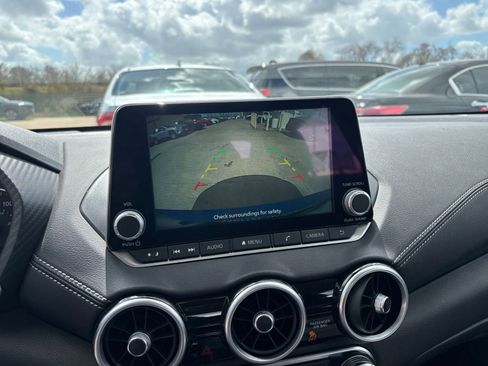 Used 2025 Nissan Sentra SV image 22