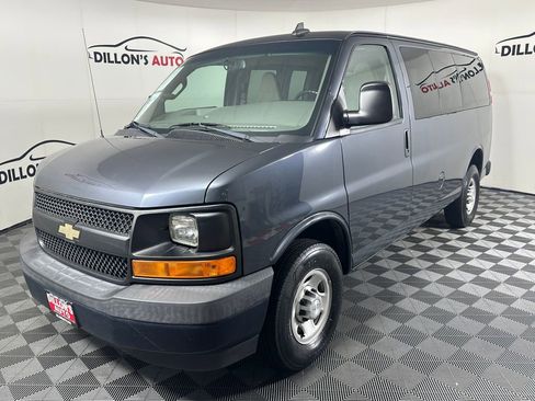 Used 2017 Chevrolet Express 2500 LS RWD image 2