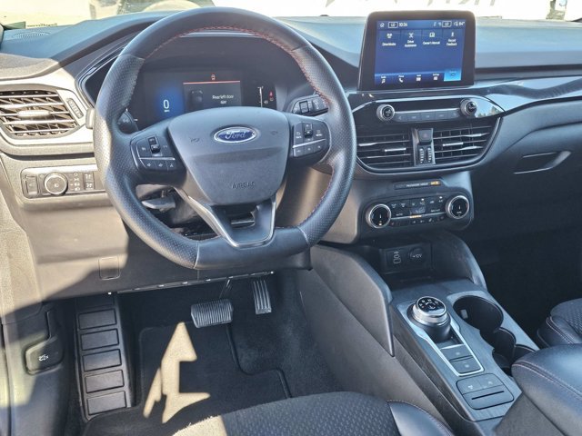 Used 2025 Ford Escape ST-Line Select AWD/4WD image 31