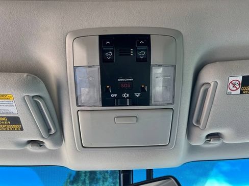 Used 2017 Lexus GX 460 AWD/4WD image 35