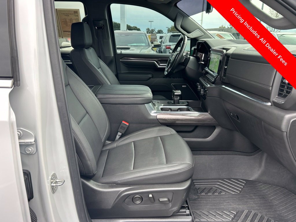 Used 2024 Chevrolet Silverado 1500 LTZ w/ LTZ Premium Package AWD/4WD image 25