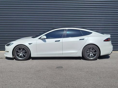 Used 2022 Tesla Model S AWD/4WD image 2