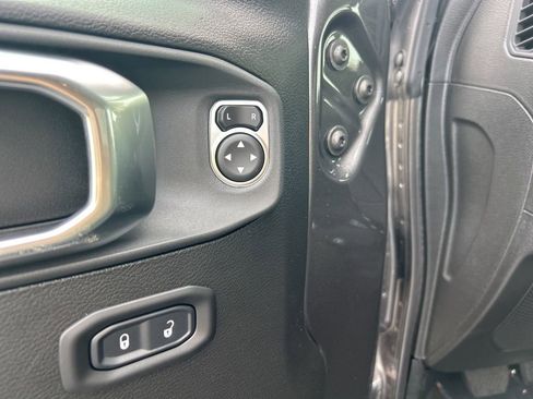 New 2026 Jeep Gladiator Sport image 15