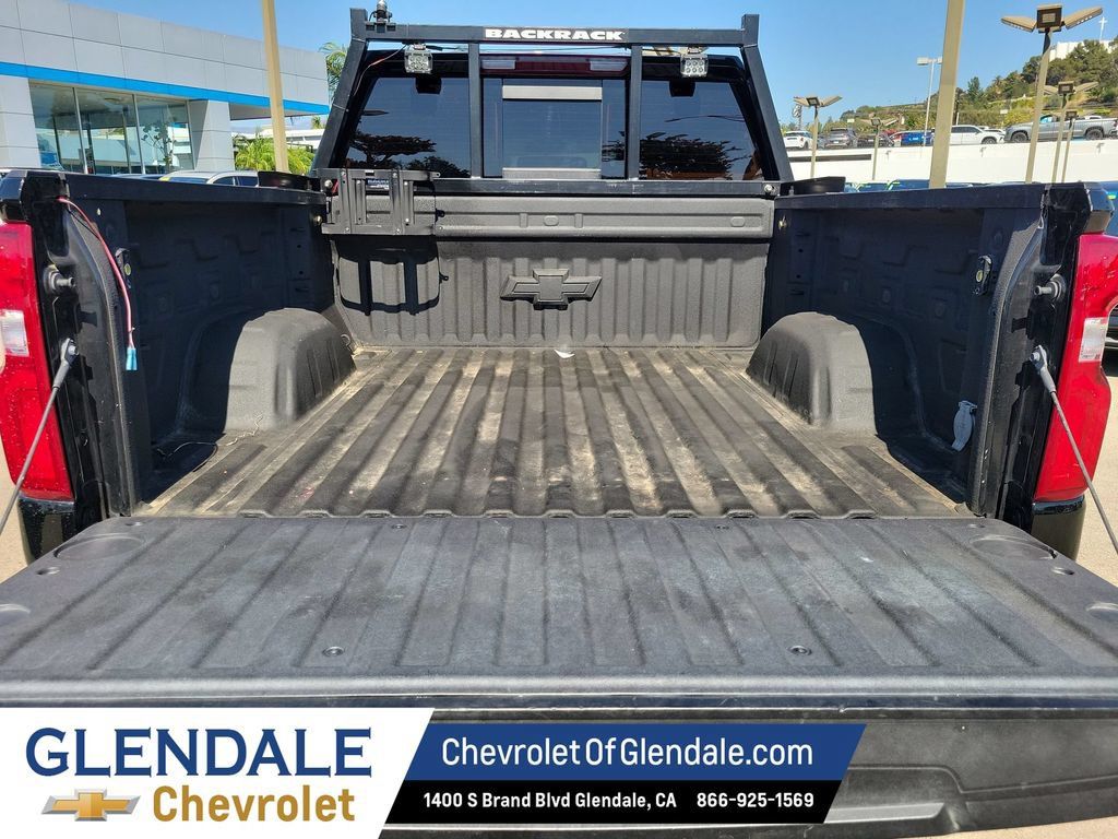 Used 2024 Chevrolet Silverado 1500 LT Trail Boss w/ LT Trail Boss Premium Package AWD/4WD image 20