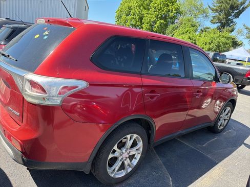 Used 2015 Mitsubishi Outlander SE AWD/4WD image 5