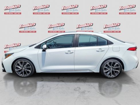 Used 2020 Toyota Corolla SE w/ SE Premium Package FWD image 2