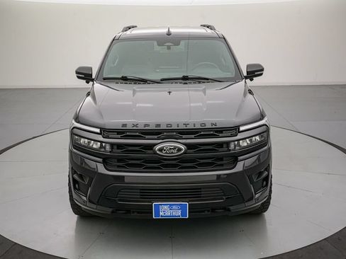 Certified 2024 Ford Expedition Limited AWD/4WD image 9