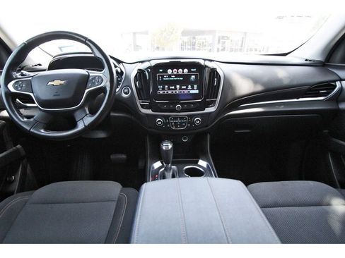 Used 2019 Chevrolet Traverse LT FWD image 9