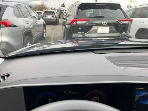 Used 2025 Hyundai Kona SEL image 35