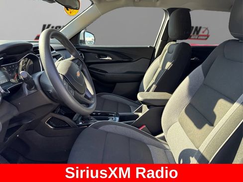 Used 2023 Chevrolet TrailBlazer LT AWD/4WD image 10