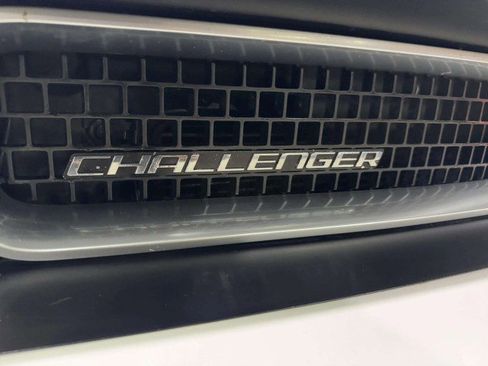 Used 2012 Dodge Challenger SXT Plus image 15