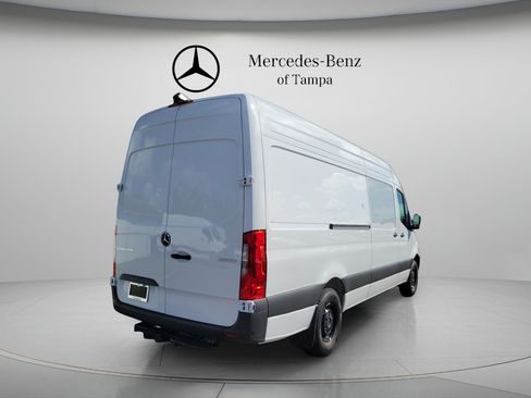 Used 2026 Mercedes-Benz Sprinter 2500 image 4