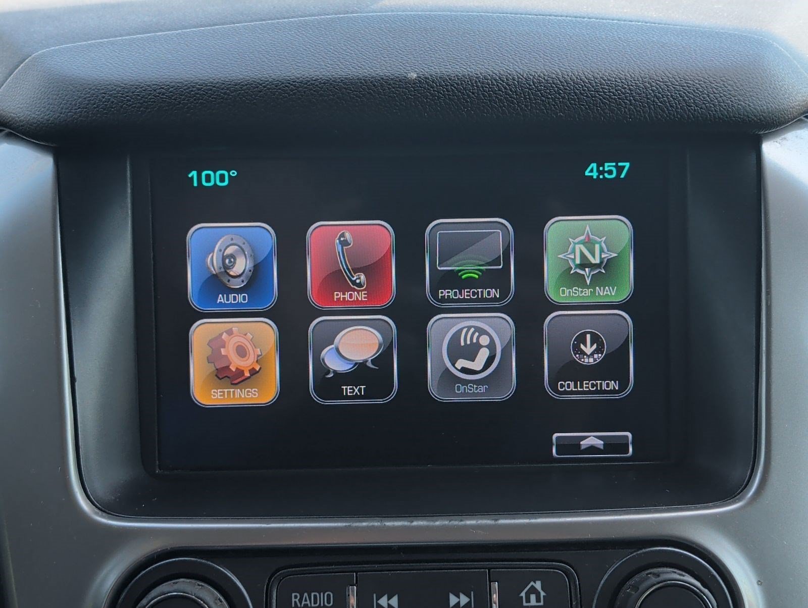 Used 2017 Chevrolet Suburban LT RWD image 18