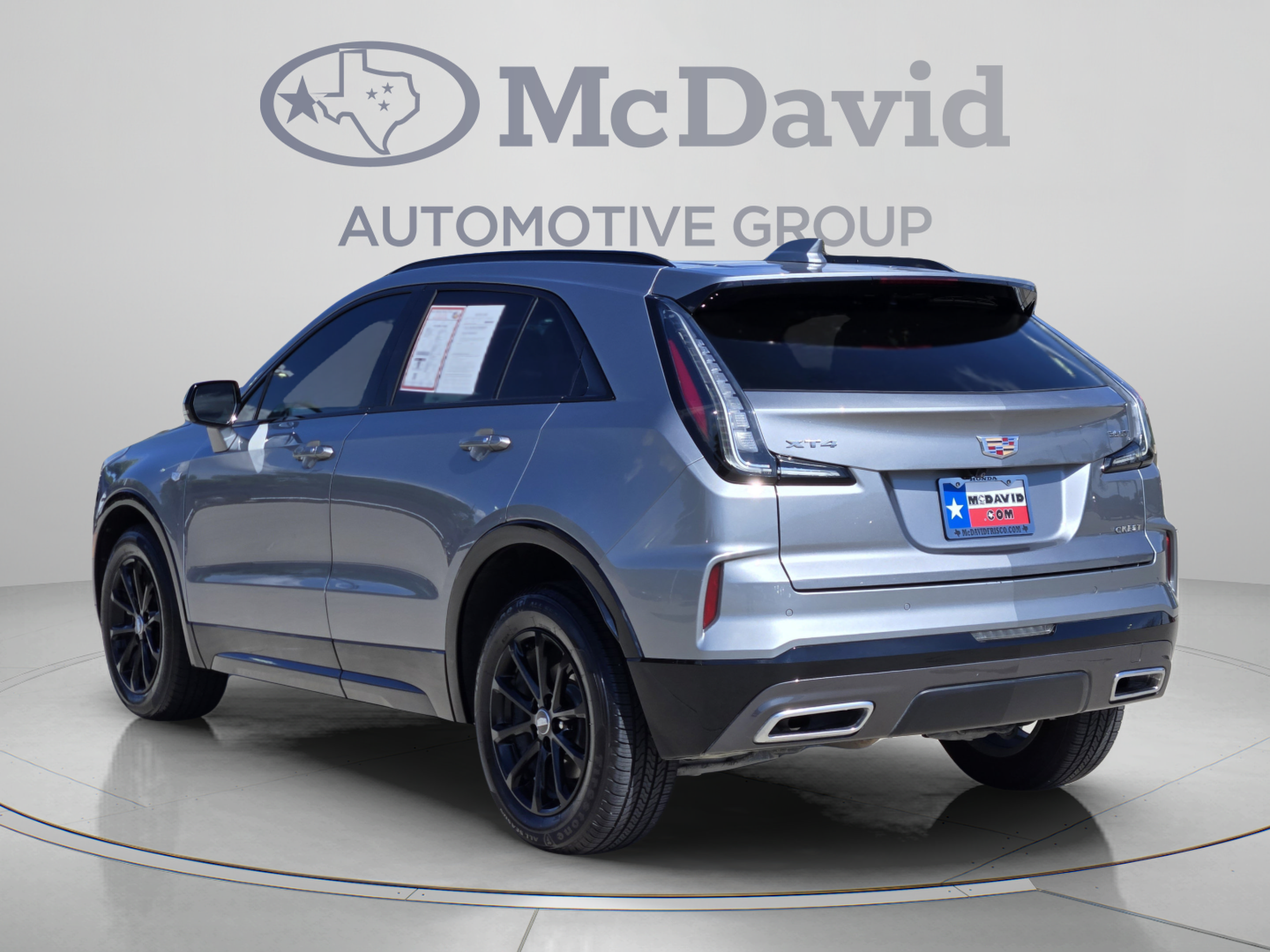 Used 2024 Cadillac XT4 Sport w/ Cold Weather Package FWD image 4