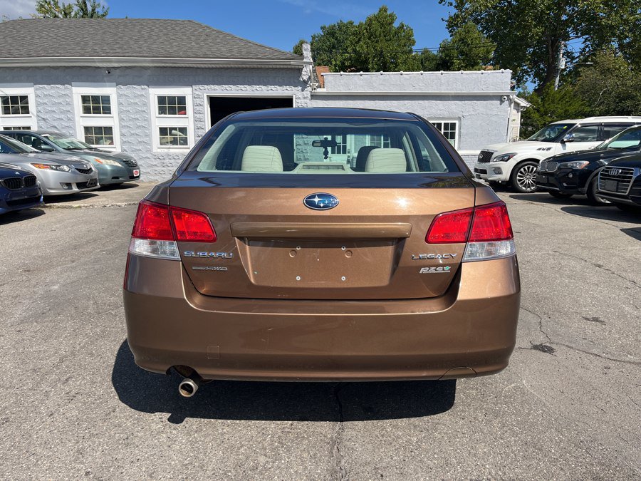 Used 2011 Subaru Legacy 2.5i Premium AWD/4WD image 6