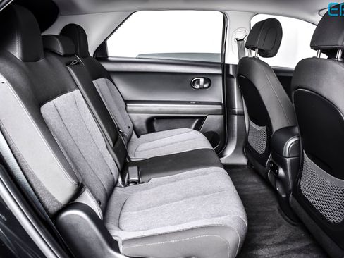 Used 2025 Hyundai Ioniq 5 SE image 24