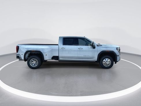 New 2026 GMC Sierra 3500 Denali w/ Denali Reserve Package AWD/4WD image 9