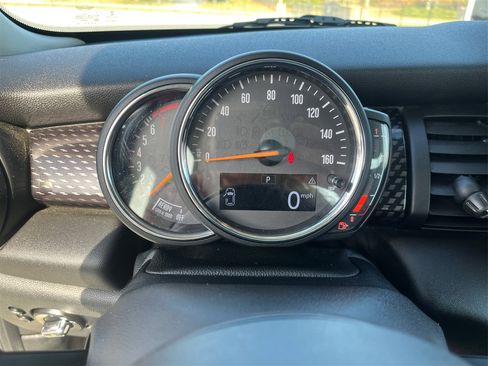 Used 2018 MINI Cooper S image 16