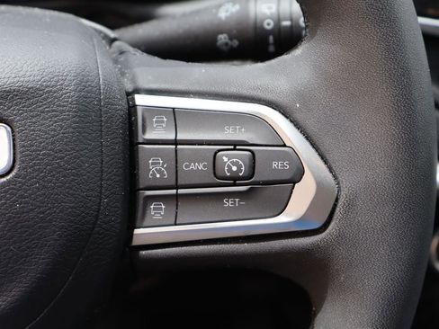 Used 2023 Jeep Compass High Altitude AWD/4WD image 14
