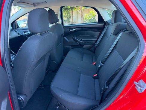 Used 2016 Ford Focus SE image 22