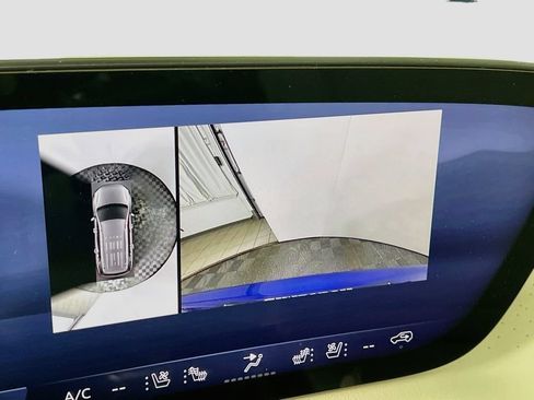 Certified 2025 Buick Enclave Avenir w/ Super Cruise Package AWD/4WD image 12