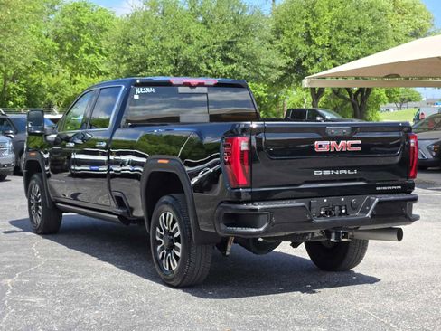 Certified 2025 GMC Sierra 3500 Denali w/ Denali Reserve Package AWD/4WD image 5
