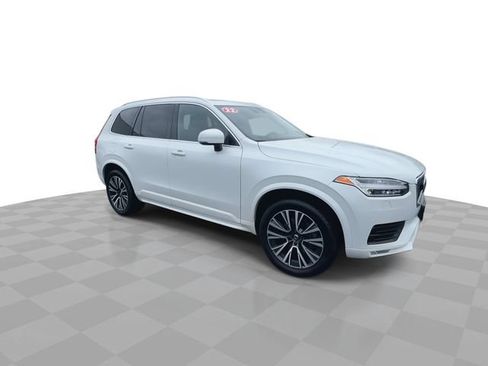 Used 2022 Volvo XC90 T5 Momentum w/ Climate Package AWD/4WD image 2