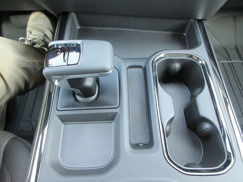 New 2026 Chevrolet Silverado 1500 ZR2 AWD/4WD image 35