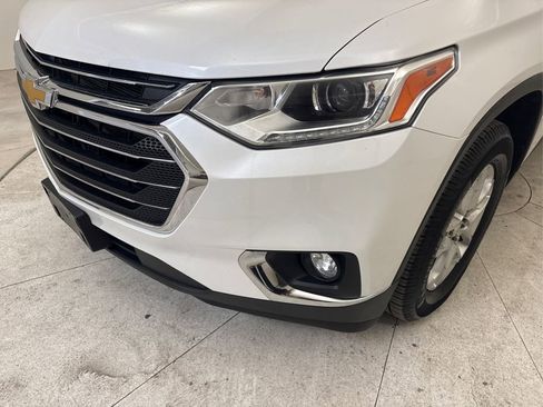 Used 2020 Chevrolet Traverse LT FWD image 13